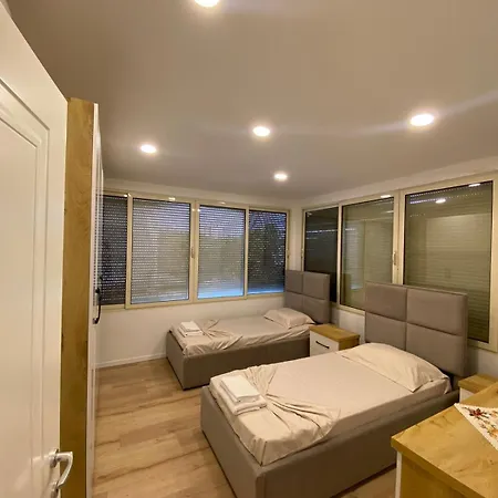 Sea Breeze Spacious 135m Family By Z Appartement Durrës